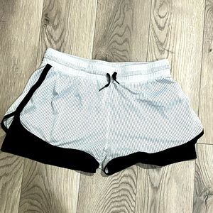 Bella Active sports shorts
